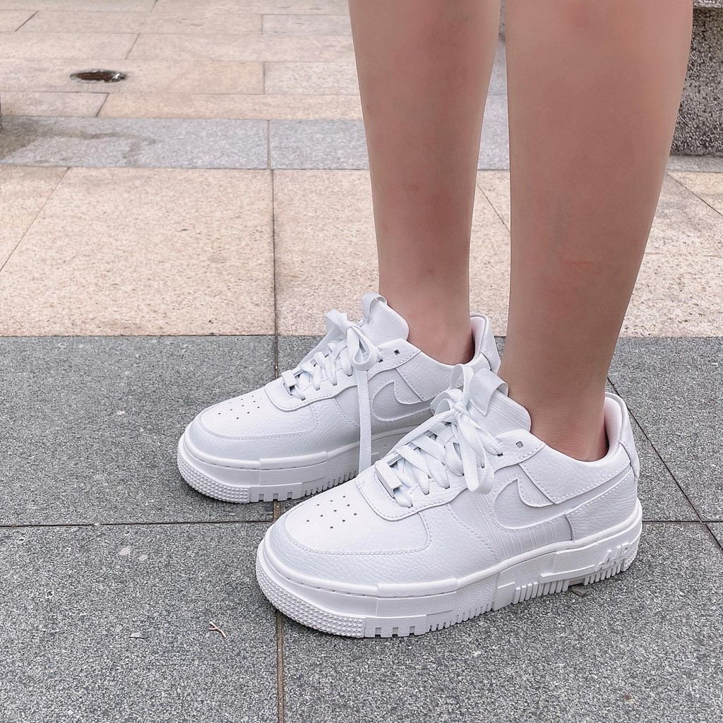 sb dunk barely green