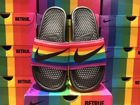 nike benassi jdi be true