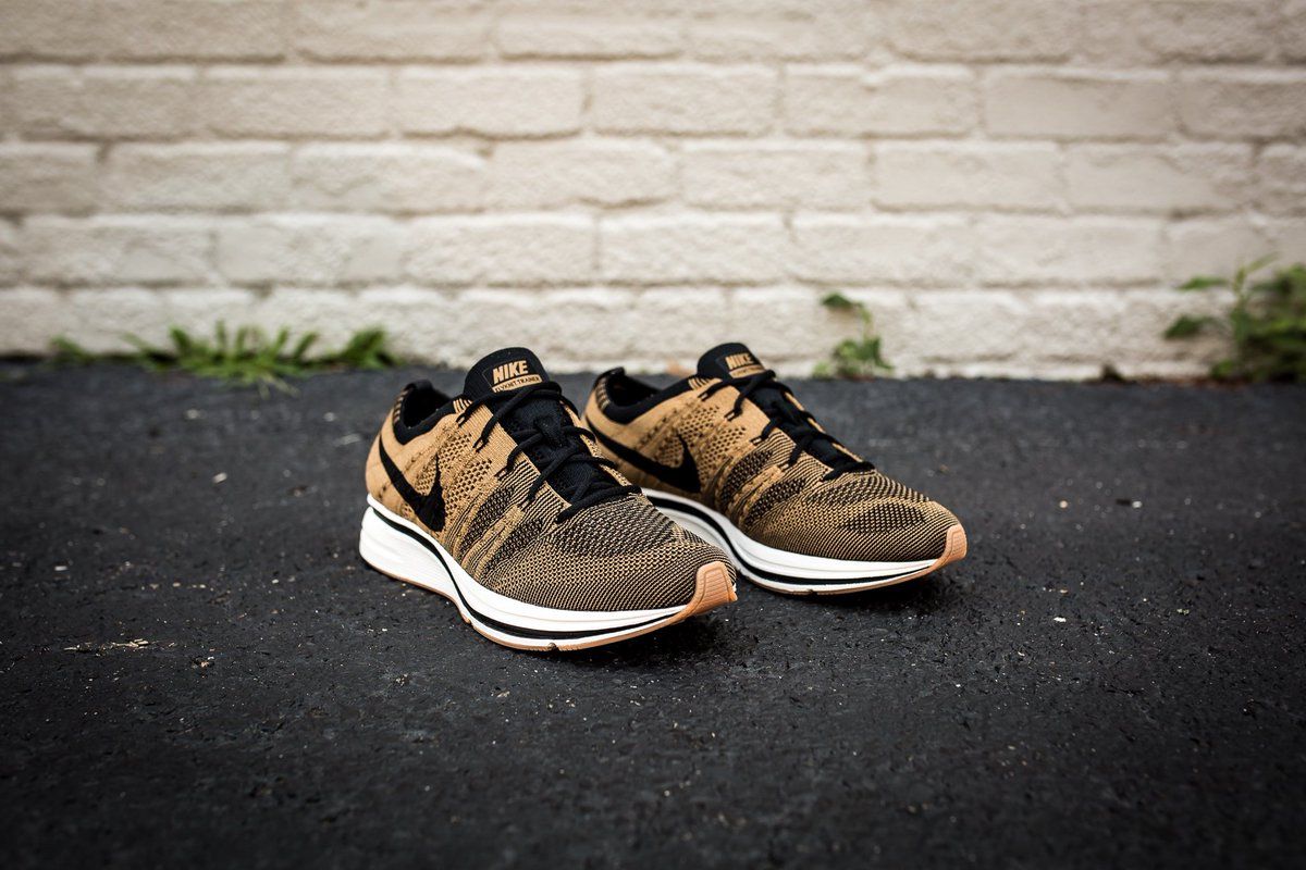 nike flyknit trainer golden beige