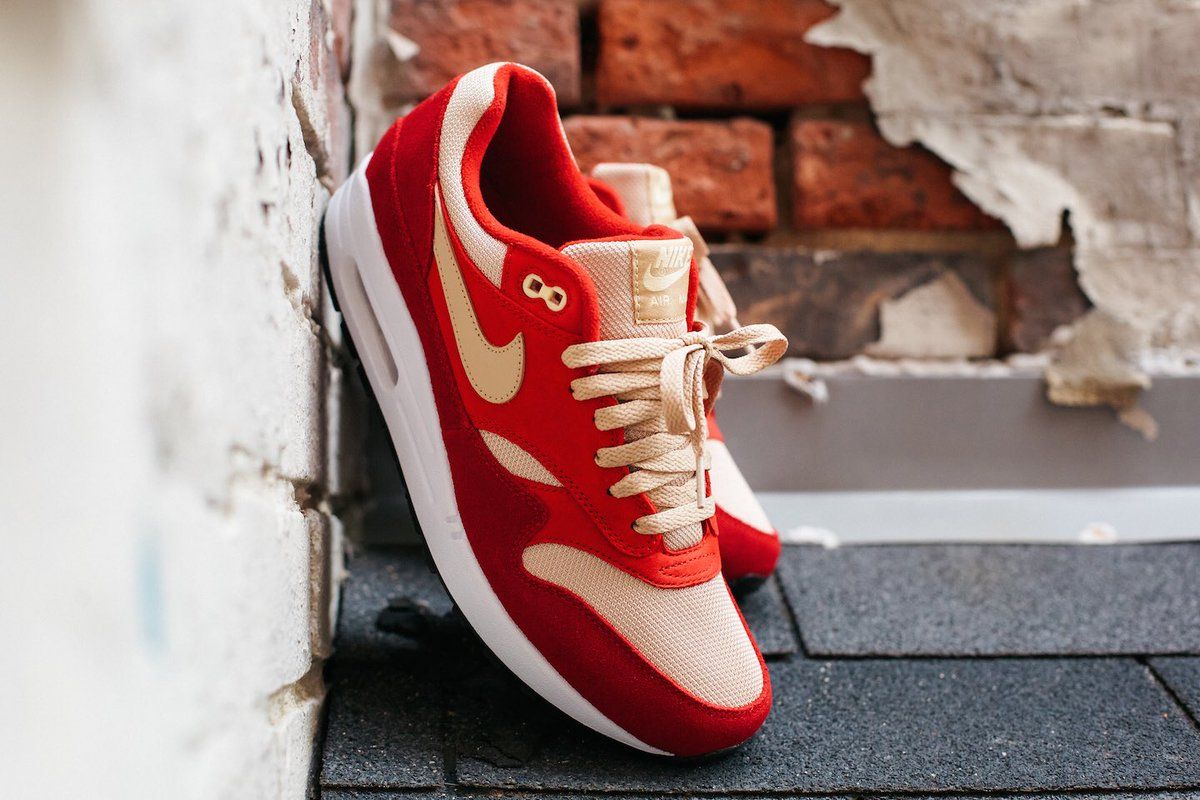 air max 1 premium retro red curry