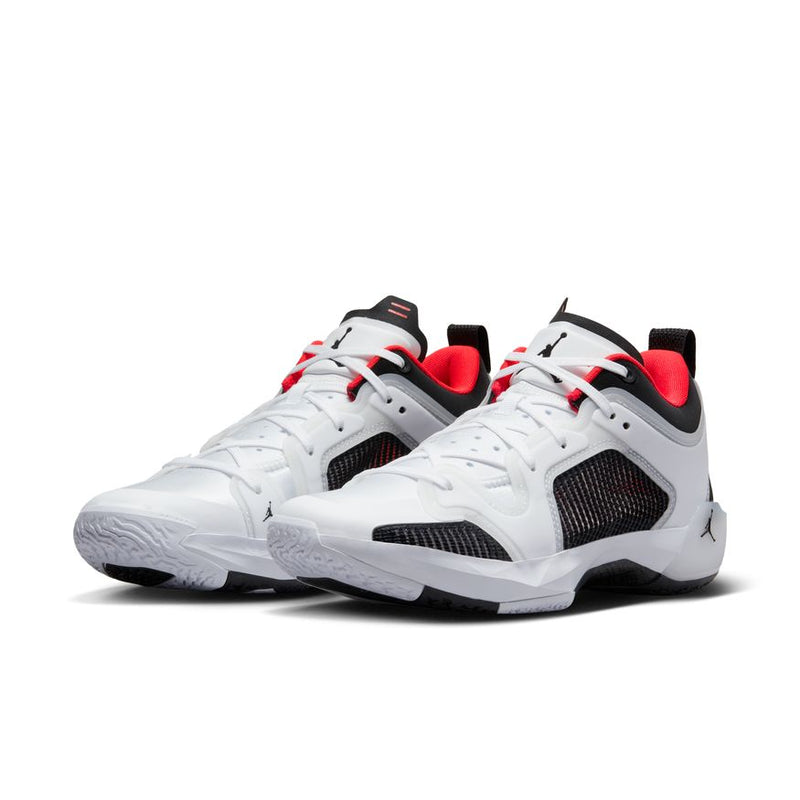 Giày Nike Jordan 37 'Low Siren Red' DQ4122-100