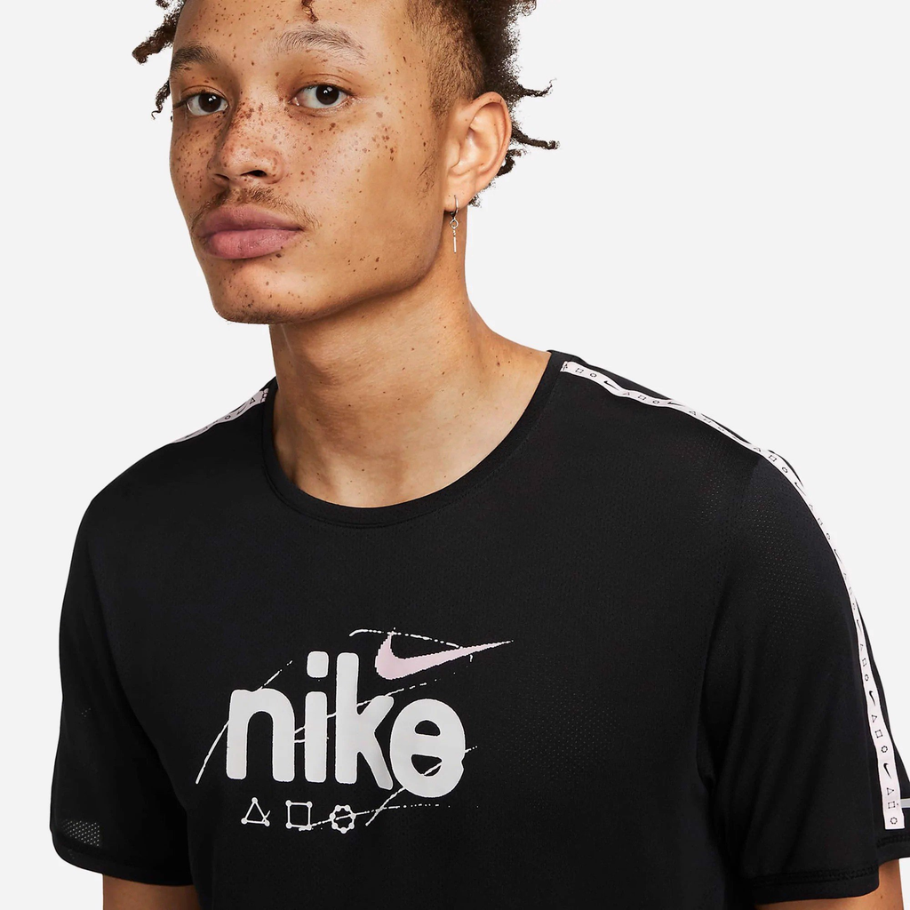 Áo Nike Dri-FIT Miler D.Y.E. 'Black' DQ4735-010