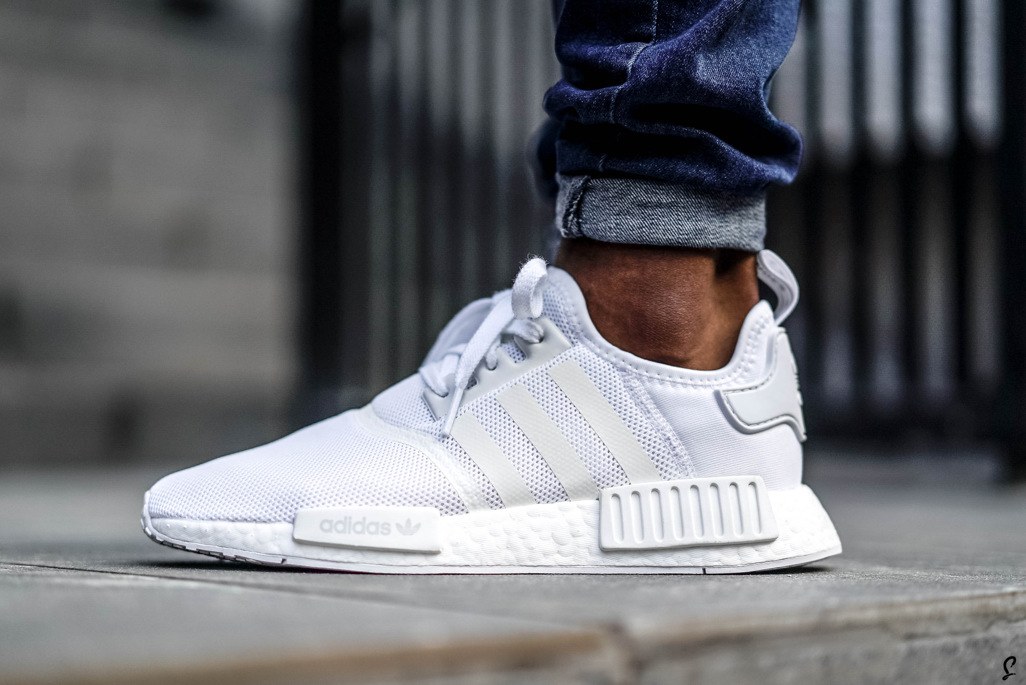 adidas nmd r1 cq2411