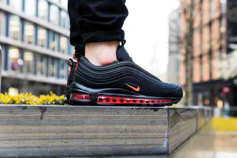 air max 97 black hyper crimson