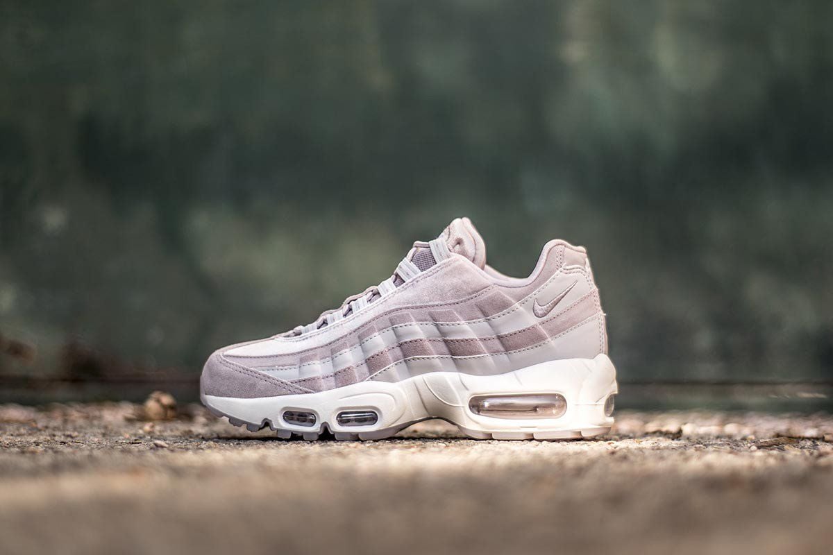 particle rose air max 95