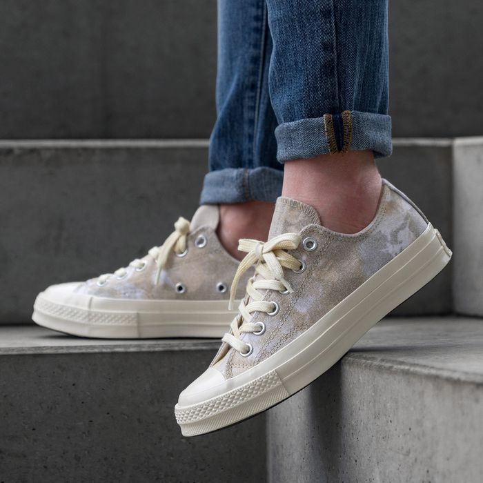 chuck 70 beach dye low top