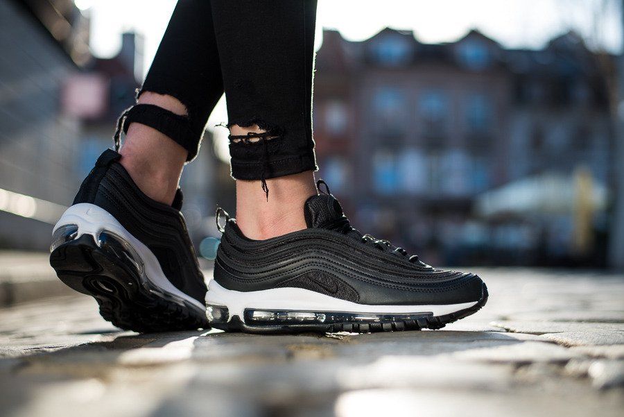 N.I.K.E Wmns Air Max 97 Nike Air Max 97 Triple Black Release Date 921733 001 | Nike