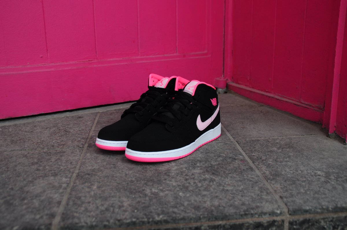 air jordan 1 mid black digital pink