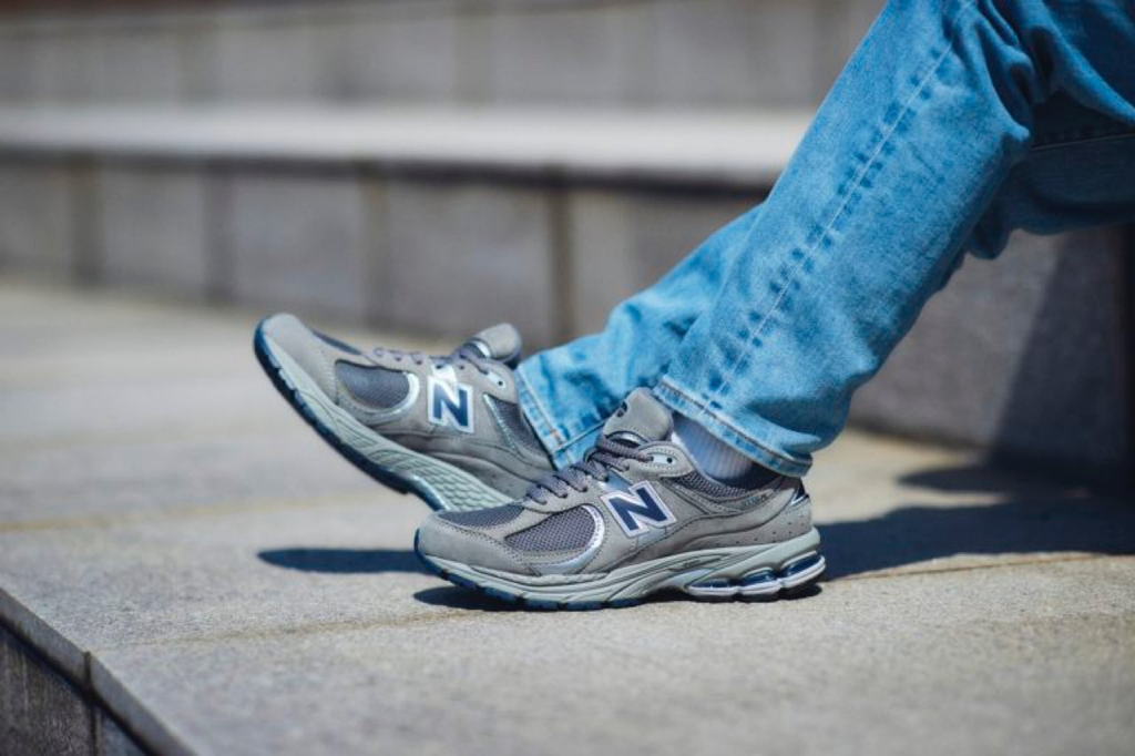Giày New Balance 2002R 'Light Grey' M2002RA