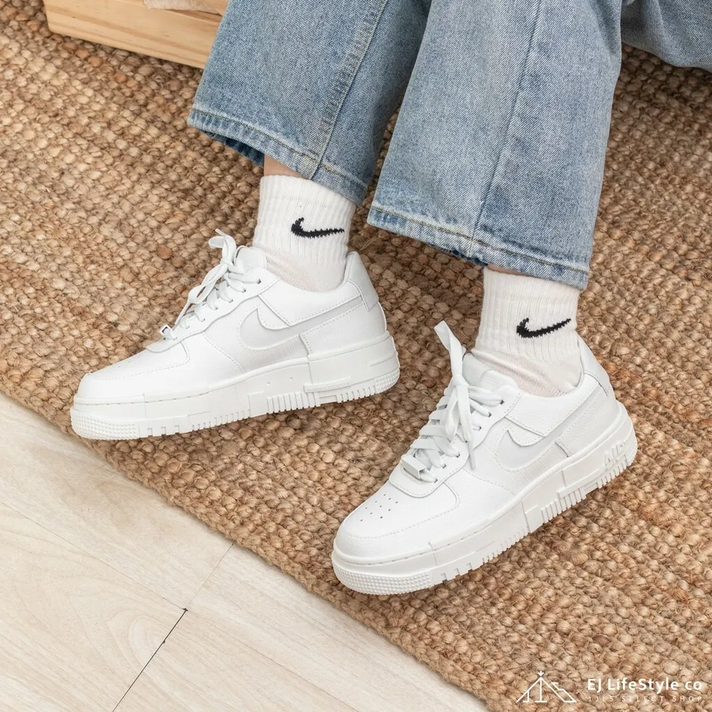 air force pixel summit white