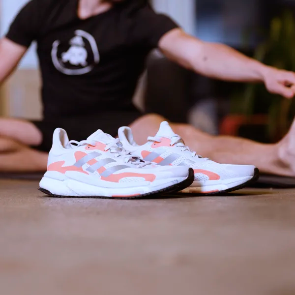 Men's Adidas SOLARBOOST 3 Shoes -Grey/ Orange – iRUN Singapore