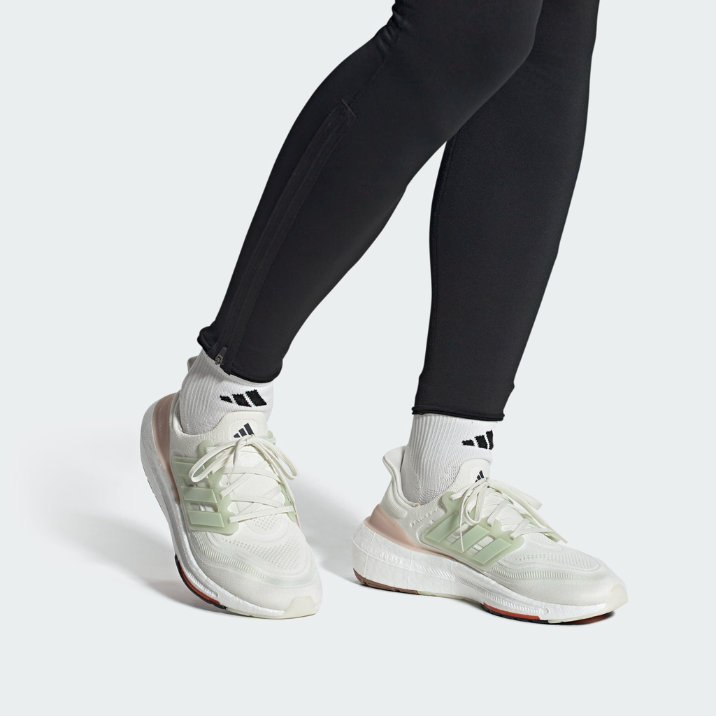 Giày Adidas UltraBoost Light 'Core Black' HQ6338