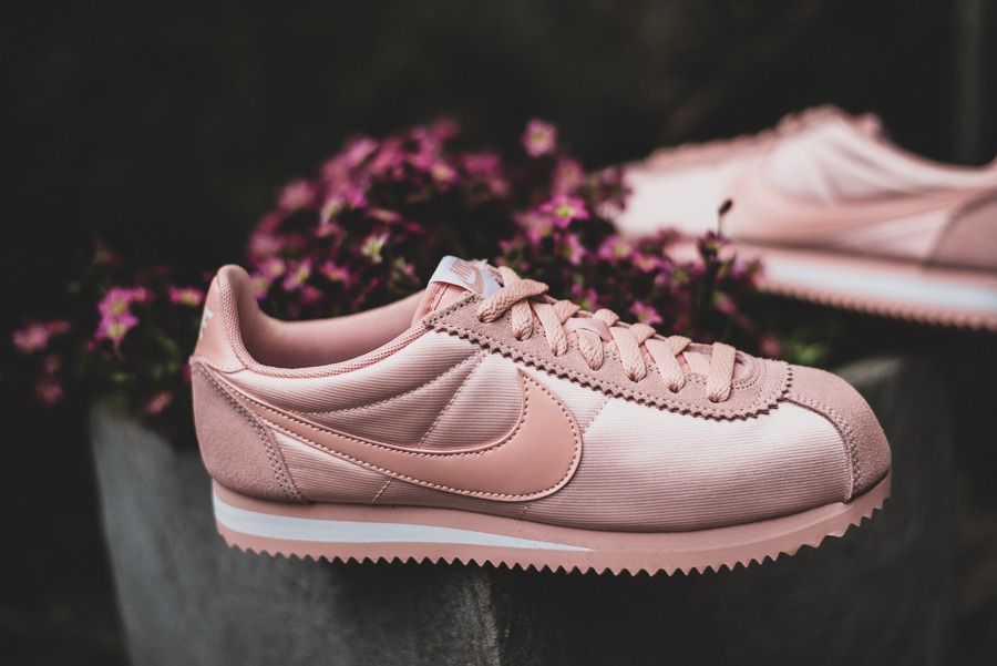 nike classic cortez particle pink
