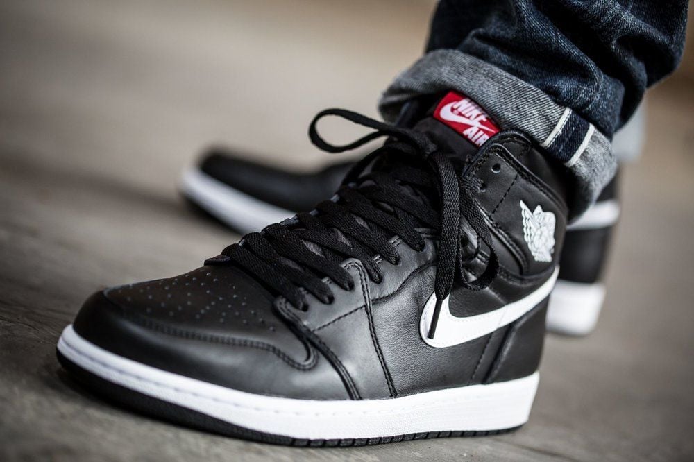 yin yang aj 1