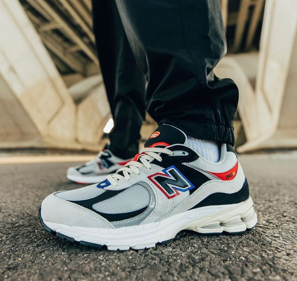 Giày New Balance 2002R 'Lovers Only' M2002RDV