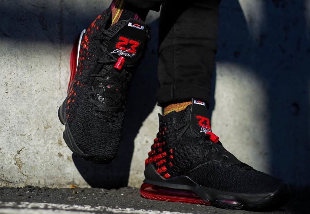 lebron 17 infrared vi