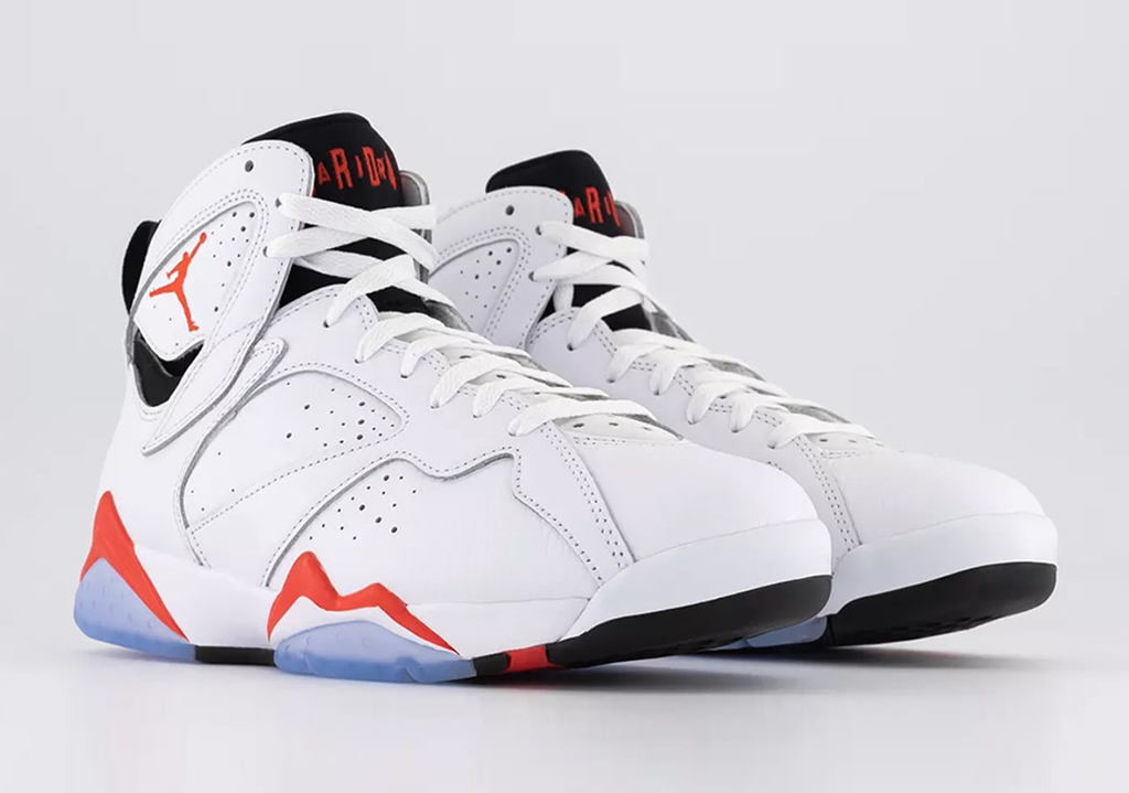 Giày Nike Air Jordan 7 Retro 'White Infrared' CU9307-160