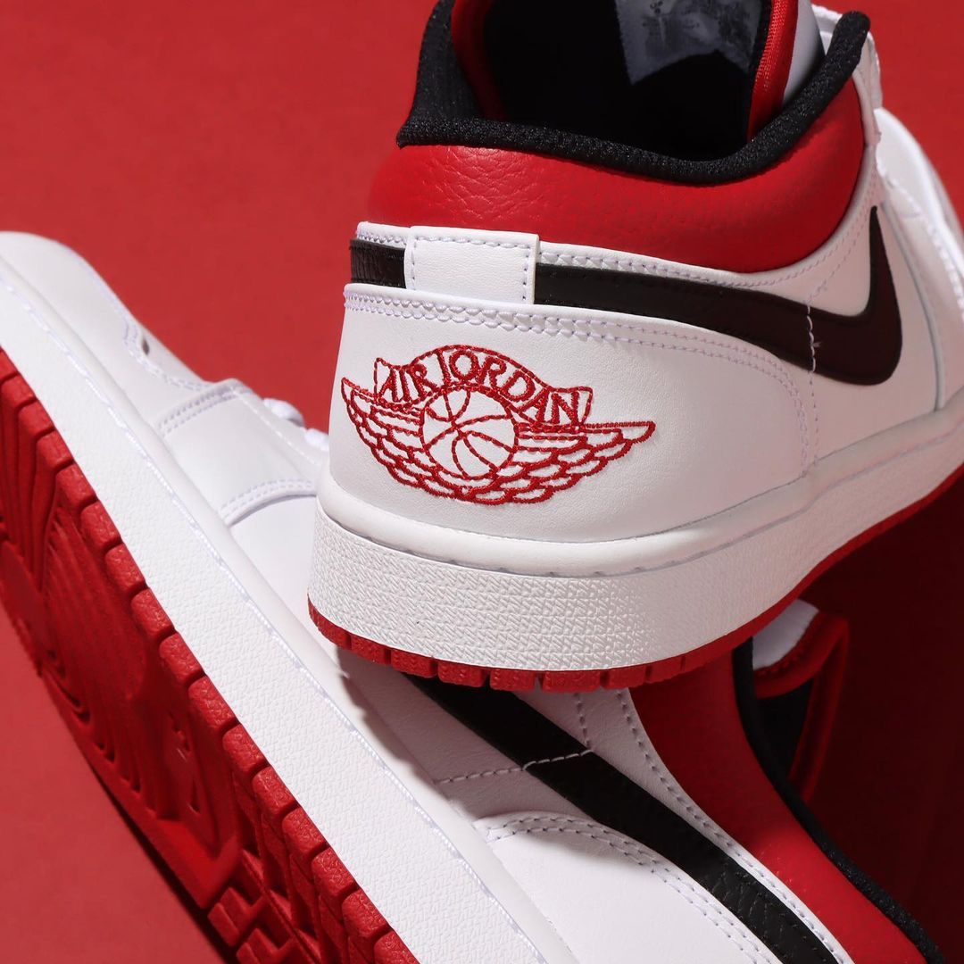 Giày Nike Air Jordan 1 Low White Univeristy Red 553558-118 – AUTHENTIC SHOES