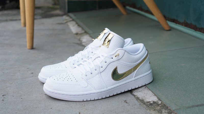 Giày Nike Air Jordan 1 Low White 