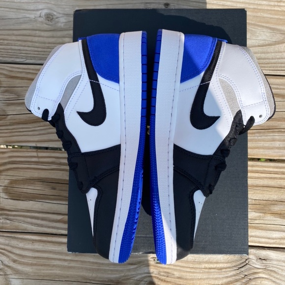 nike air jordan 1 retro mid se royal black toe