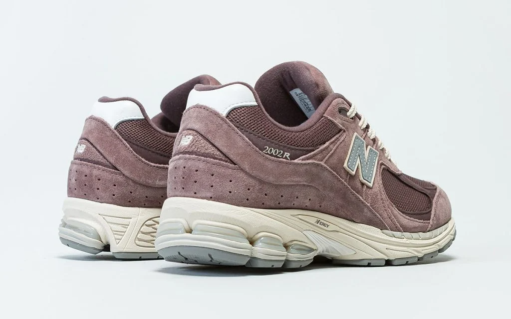 new balance 801 black and gum trainers