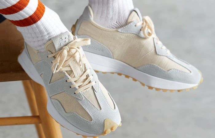 Giày New Balance Wmns 327 'Light Blue 