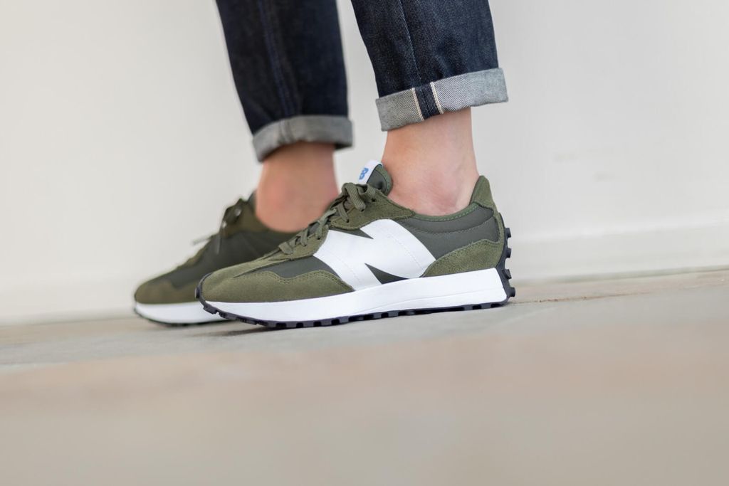 new balance 327 oak leaf