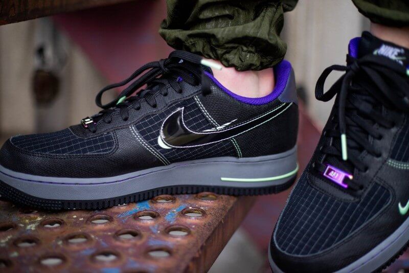 af1 low future swoosh