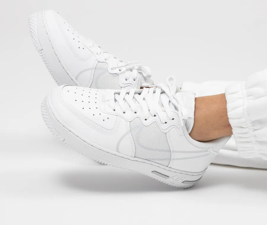 nike air force react su