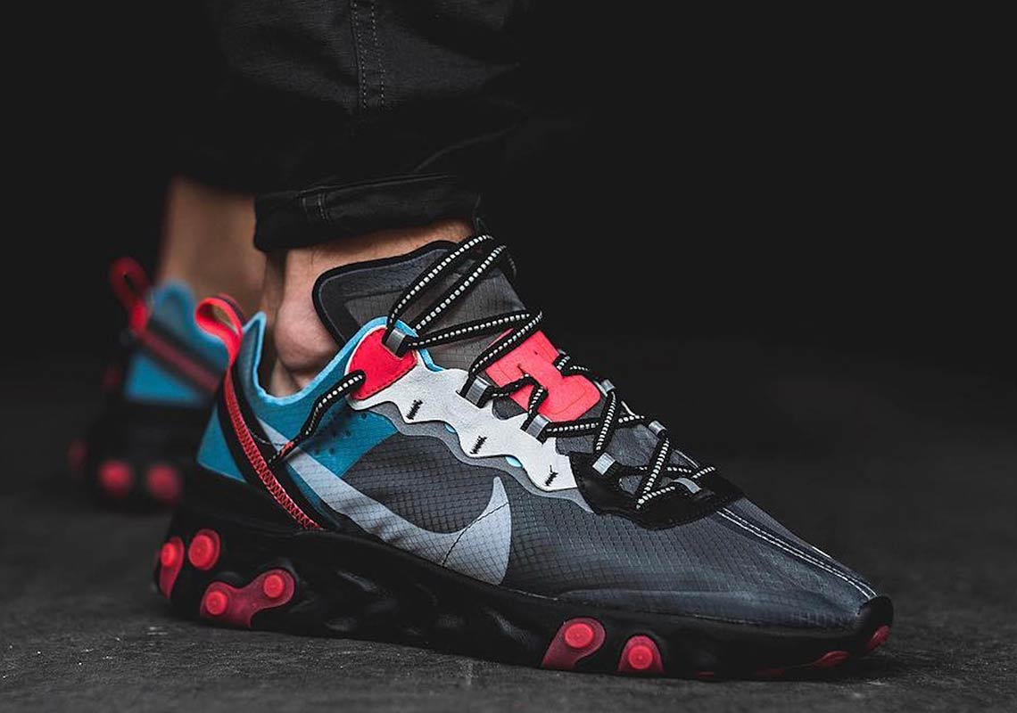 nike react element neon
