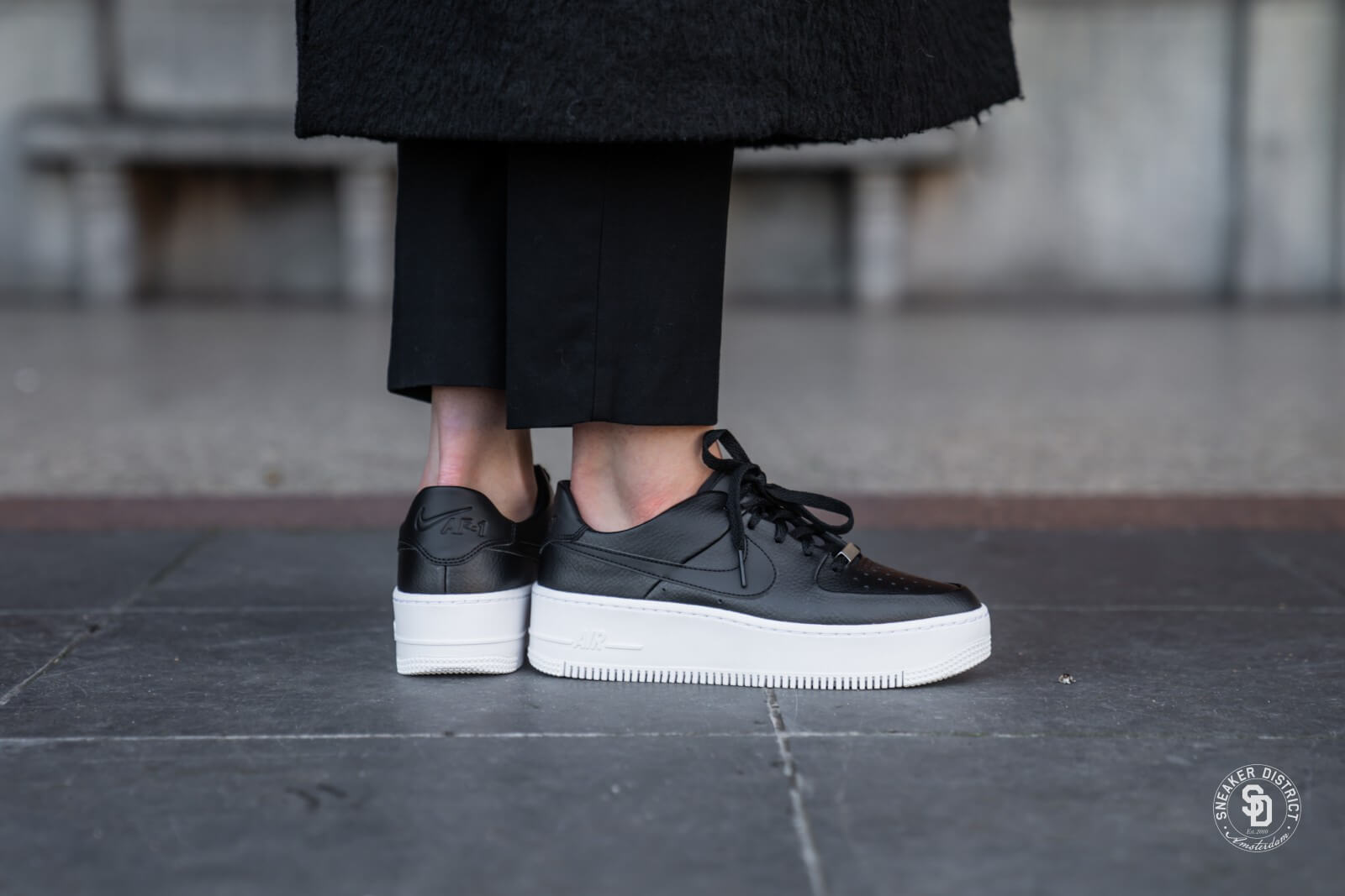 Giày Nike Air Force 1 Sage Low 'Black 