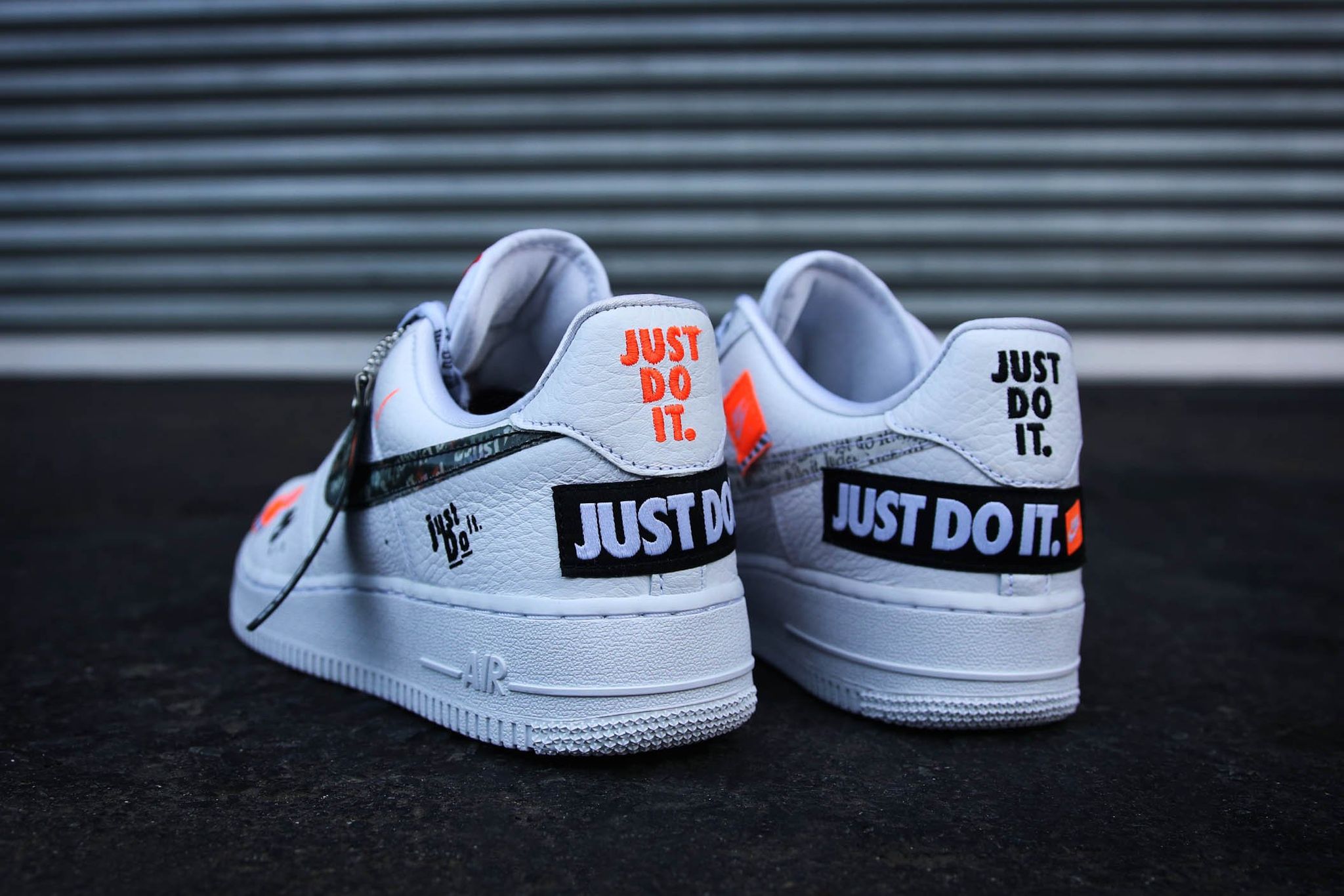 nike air force 1 just do it reflective