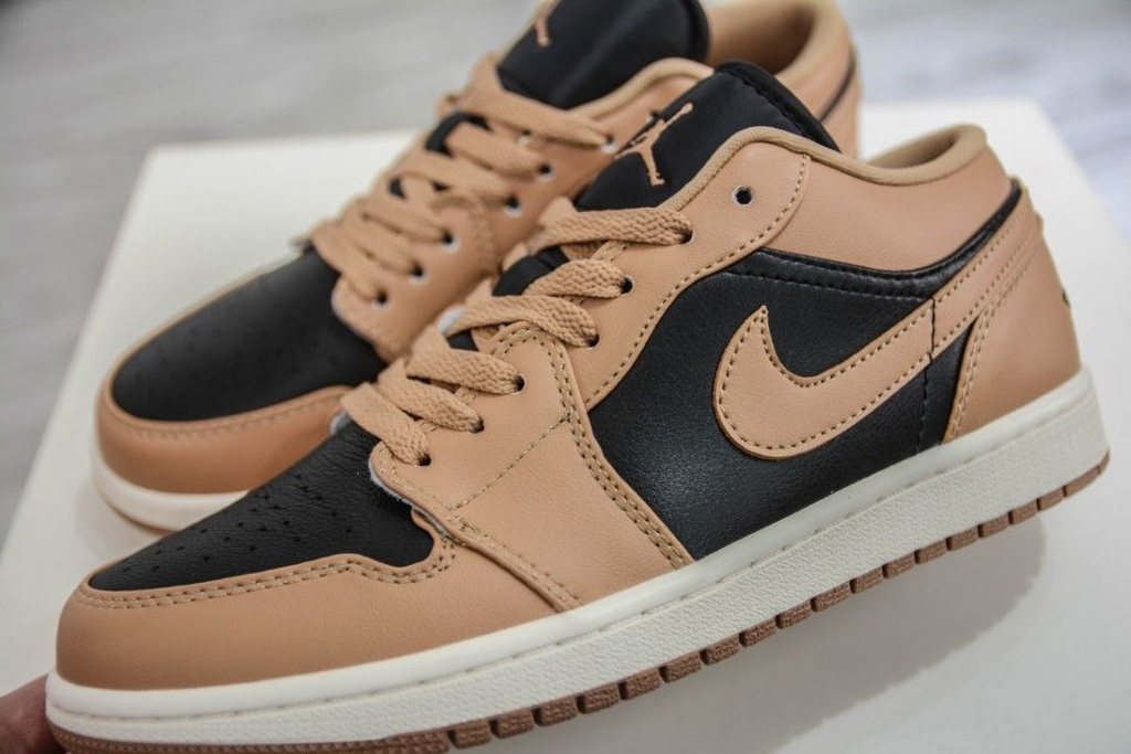 Giày Nike Air Jordan 1 Low 'Desert Black White' DV0774-201