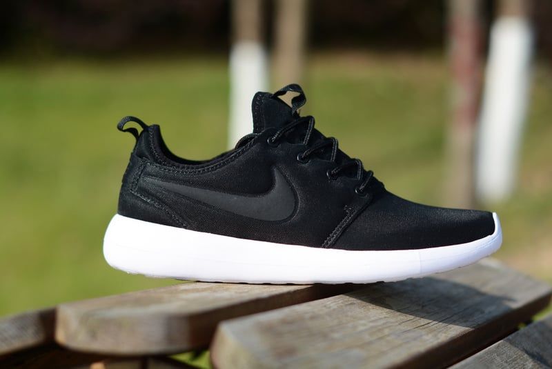 Giày Nike Roshe Two 'Core black' 844656-003 – AUTHENTIC SHOES