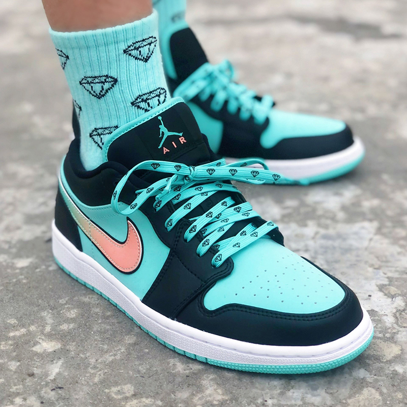 Jordan 1 Low SE Tropical Twist - CK3022-301