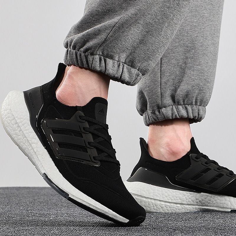 Giày Adidas UltraBoost 21 'Core Black' FY0378 – AUTHENTIC SHOES