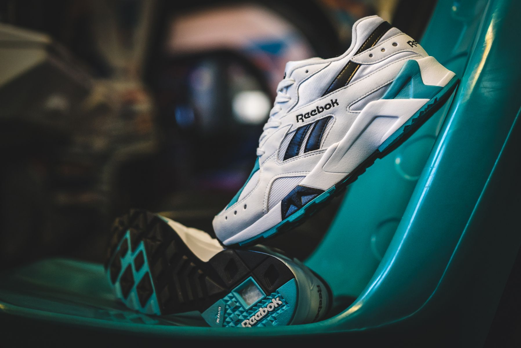 Giày Reebok Aztrek 'Solid Teal' CN7067 – AUTHENTIC SHOES