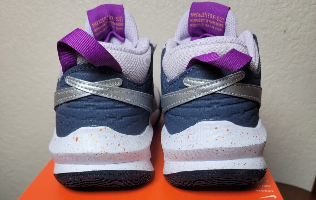 Giày Nike Team Hustle D10 'Barely Grape' DQ8375-500