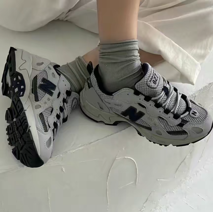 Giày New Balance 827 'Dark Grey' ML827XC