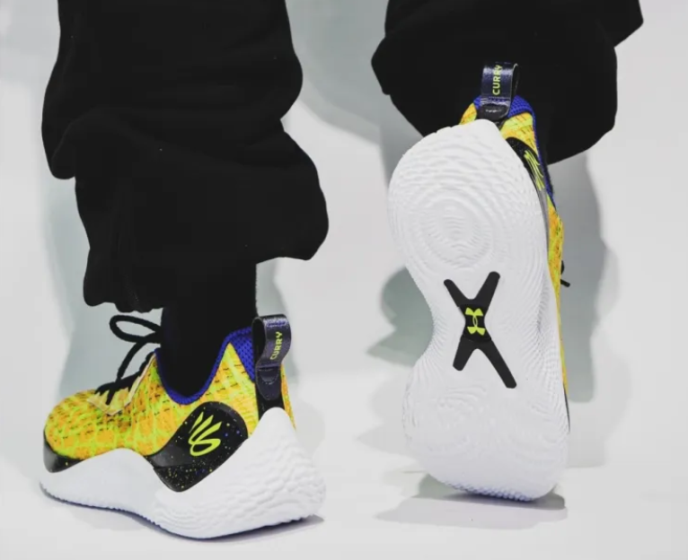 Giày Under Armour Curry 10 'Bang Bang' 3026272-700