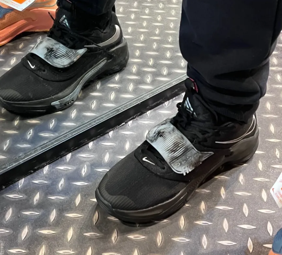 Giày Nike Zoom Freak 3 'Black Wolf Grey' DA0695-002