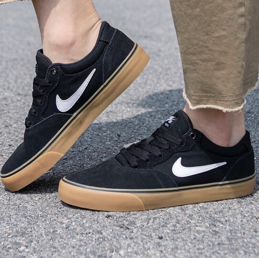 Giày Nike SB Chron 2 'Black Gum' DM3493-002