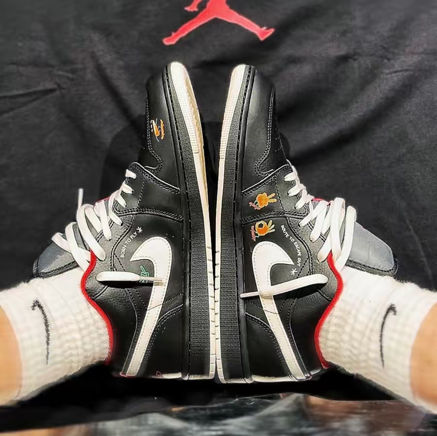 Giày Nike Air Jordan 1 Low SE 'Just Skate Black' FJ7073-010