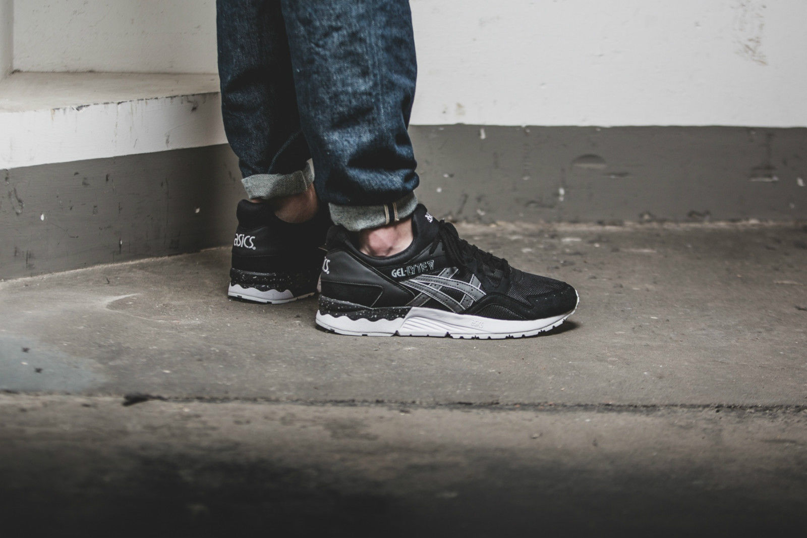asics gel lyte v core plus