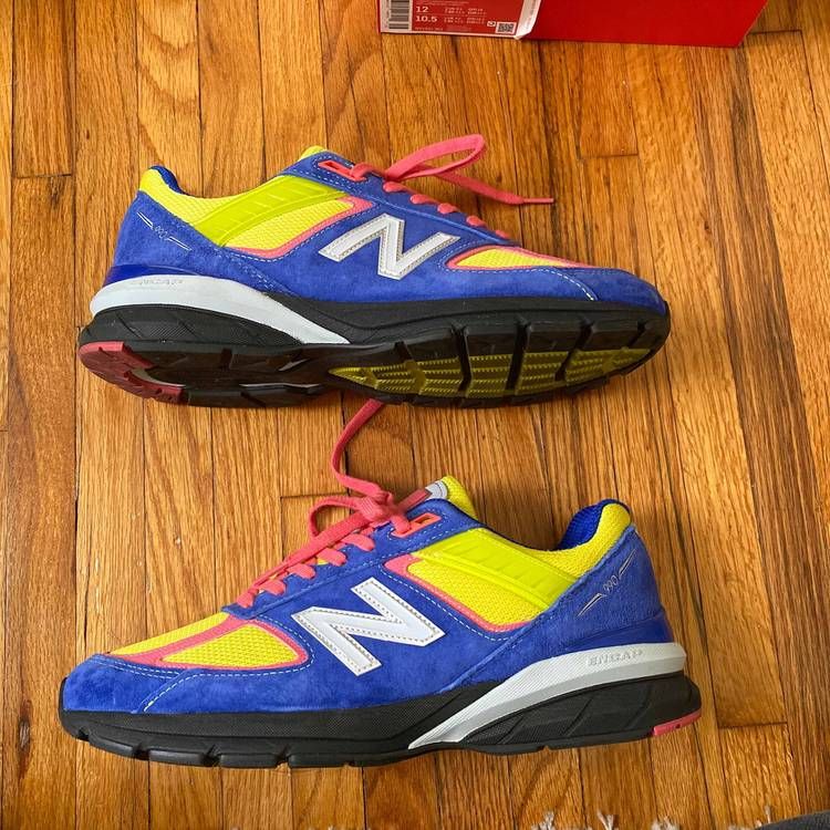 x 990v5 'Corner Store' M990SZ5 