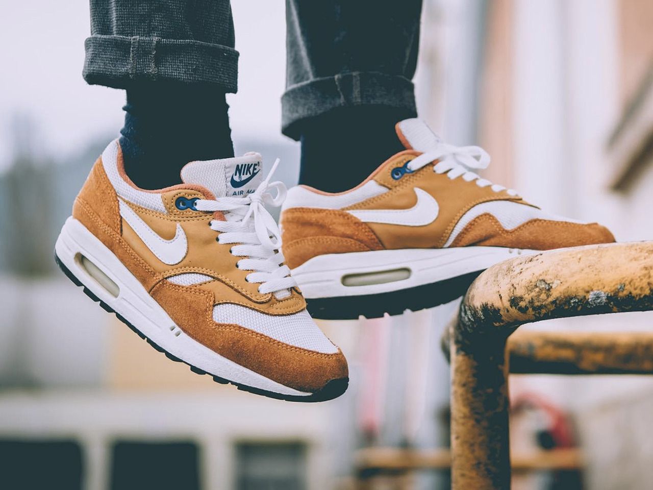 nike air max 1 premium curry
