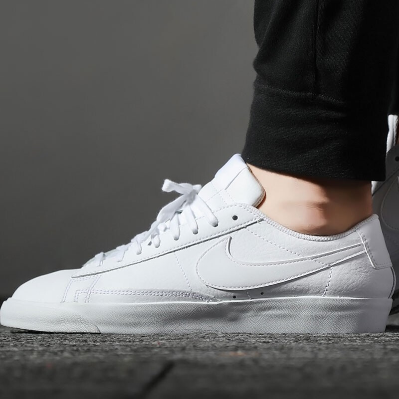 Giày Nike Blazer Low LE 'Triple White 