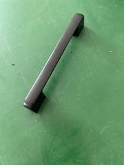 Tay nắm hợp kim Vinahardware, màu đen - HD009D128