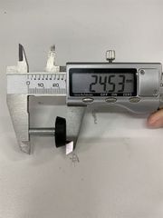 Khuôn chỉnh chân bàn 3 vạch M6 Vinahardware, màu đen - TA620B3