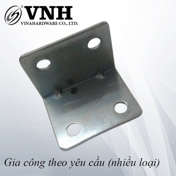 Pat (bas) sắt bốn lỗ Vinahardware, xi trắng - P3030L26